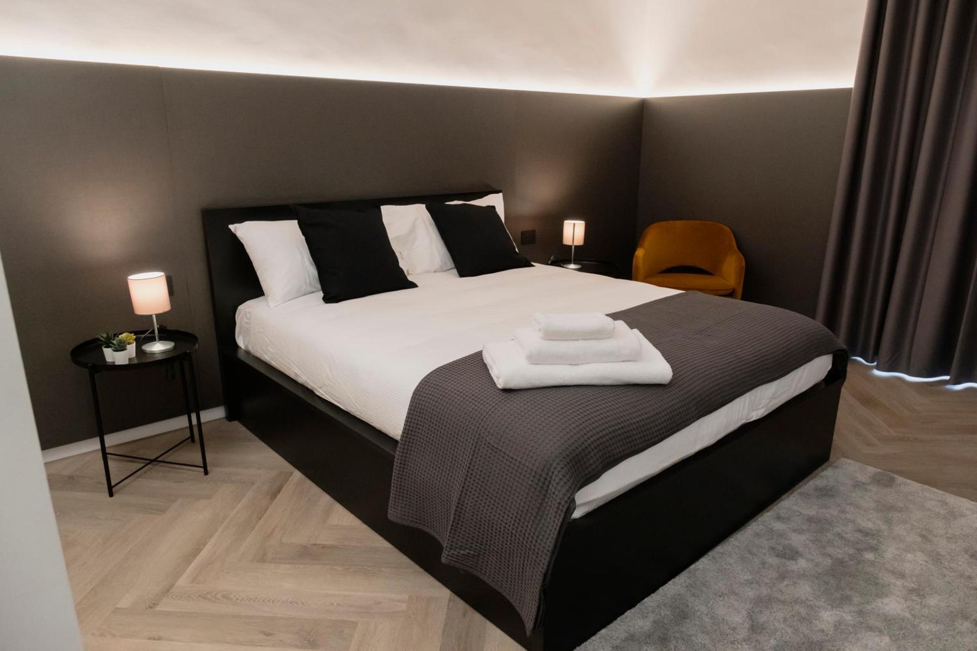 Barneys Design Apartment Tarento Exterior foto